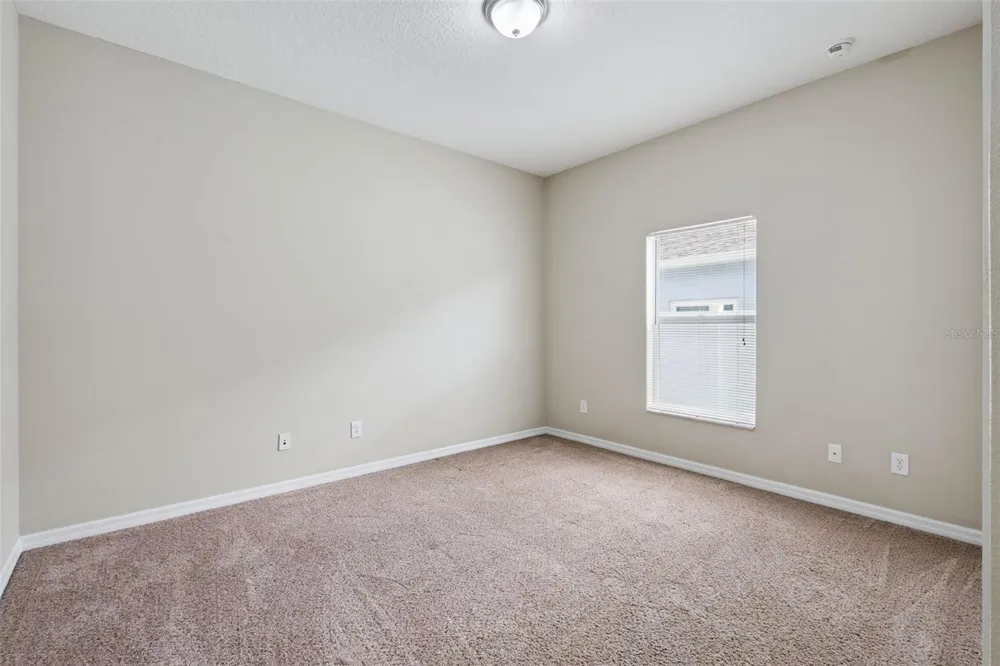 1324 KELLOGG DRIVE Tavares, FL 32778