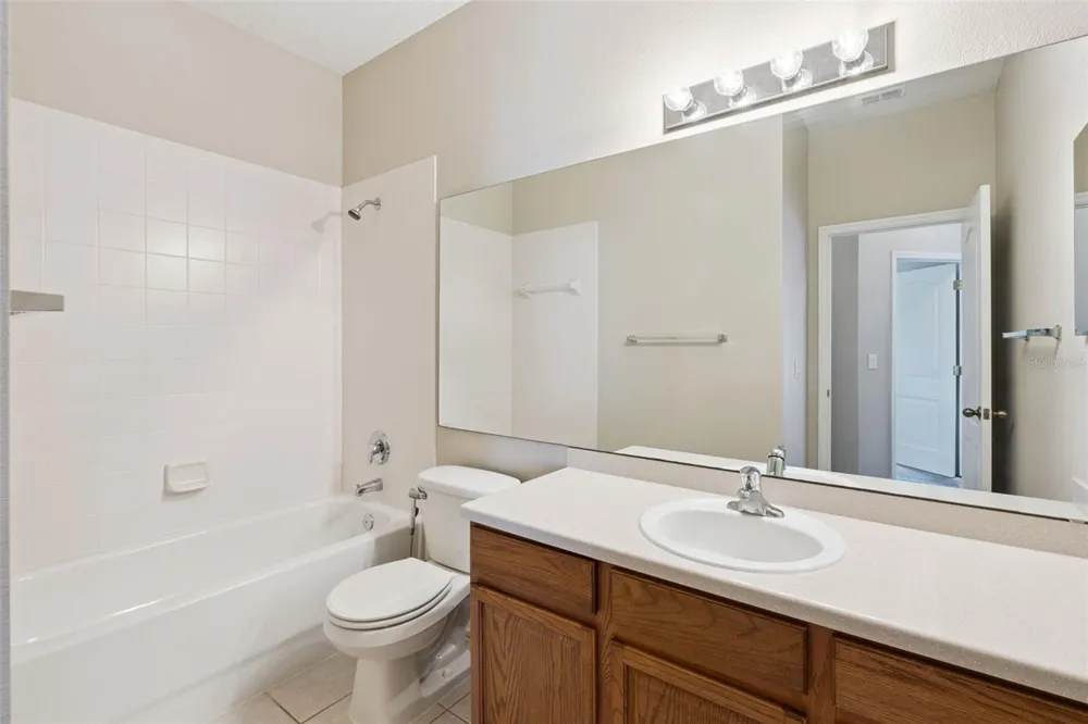 1324 KELLOGG DRIVE Tavares, FL 32778