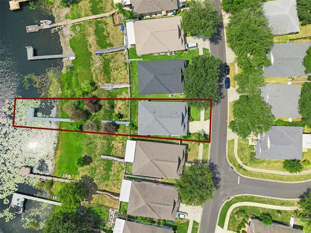 1324 KELLOGG DRIVE Tavares, FL 32778