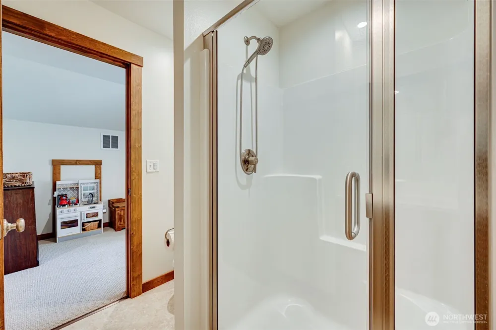 214 Bootjack Lane Kelso, WA 98626