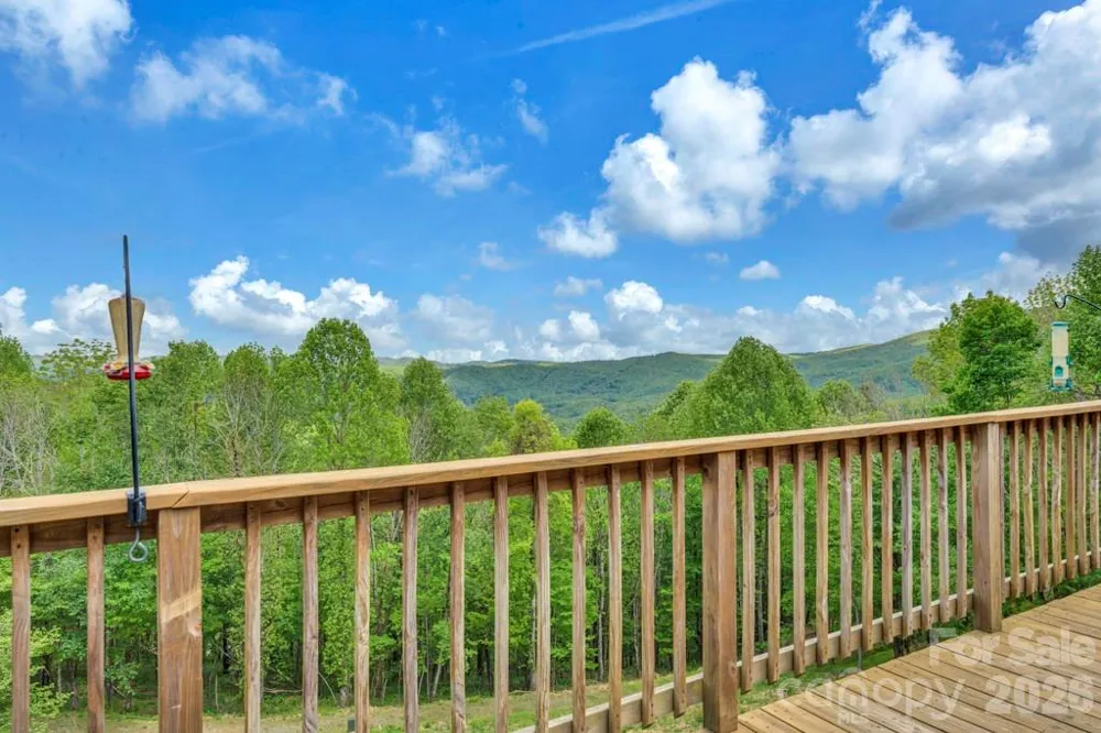 784 Alpine Drive Seven Devils, NC 28604