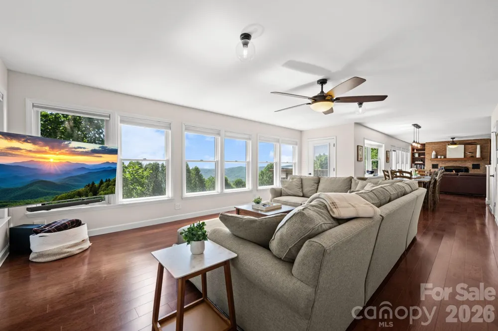784 Alpine Drive Seven Devils, NC 28604