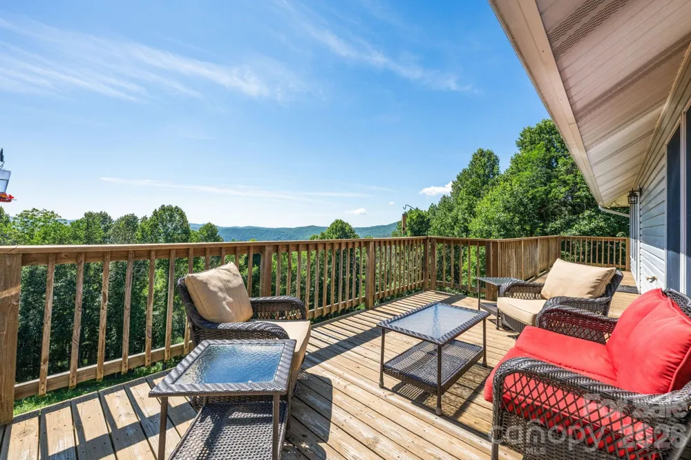 784 Alpine Drive Seven Devils, NC 28604