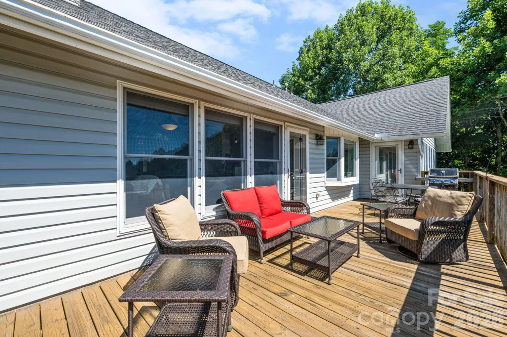 784 Alpine Drive Seven Devils, NC 28604