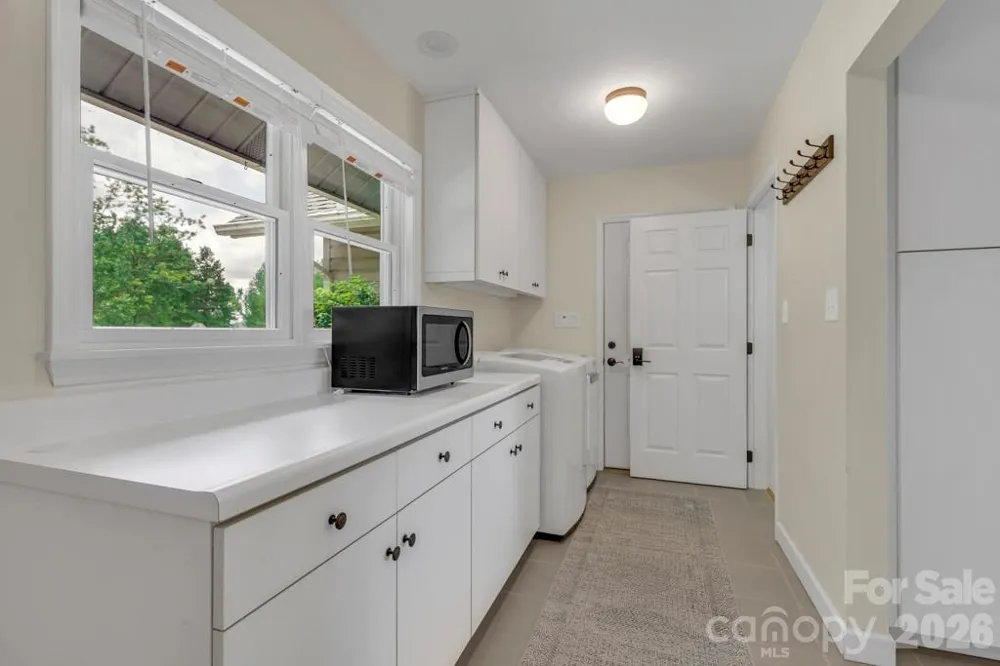 784 Alpine Drive Seven Devils, NC 28604