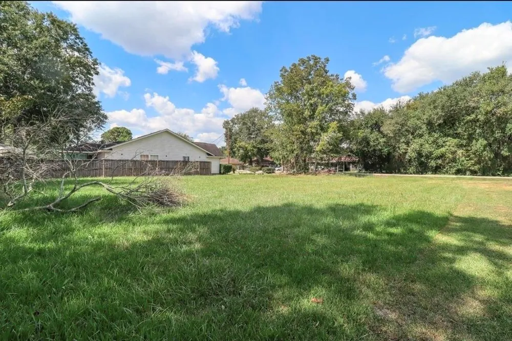 9395 Josey Street Beaumont, TX 77707