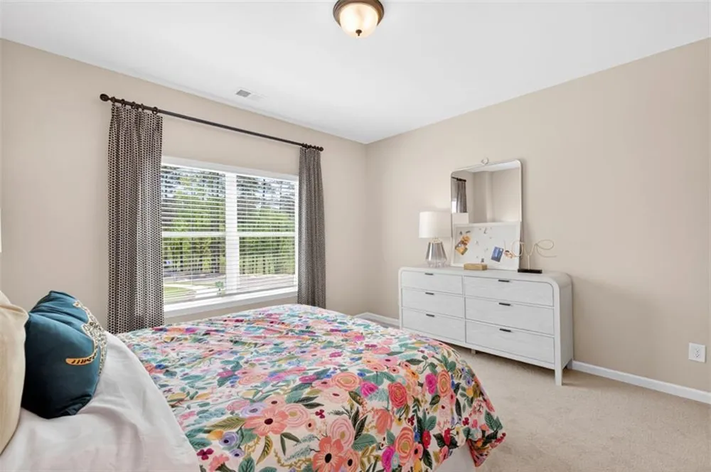 139 Shire Loop Calhoun, GA 30701