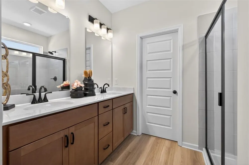 139 Shire Loop Calhoun, GA 30701