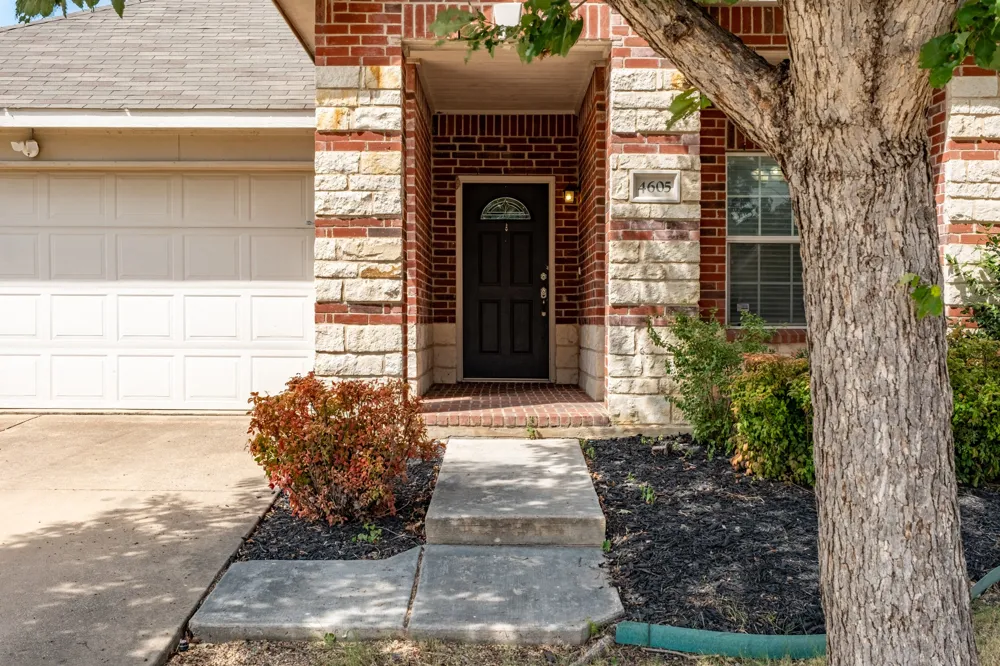 4605 Prairie Crossing Drive Fort Worth, TX 76244