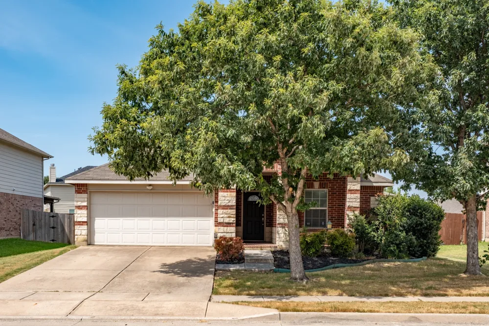 4605 Prairie Crossing Drive Fort Worth, TX 76244