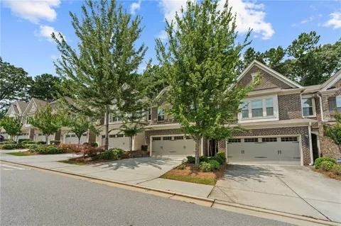 1326 Lanier Vista Drive