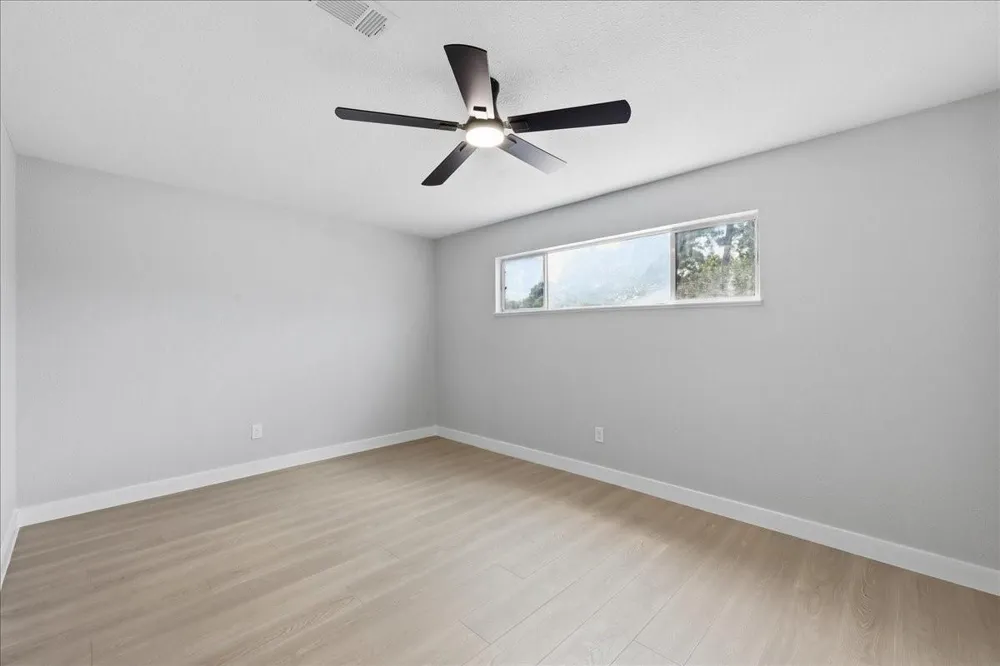 1925 Galway Drive Vidor, TX 77662