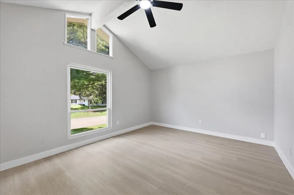 1925 Galway Drive Vidor, TX 77662