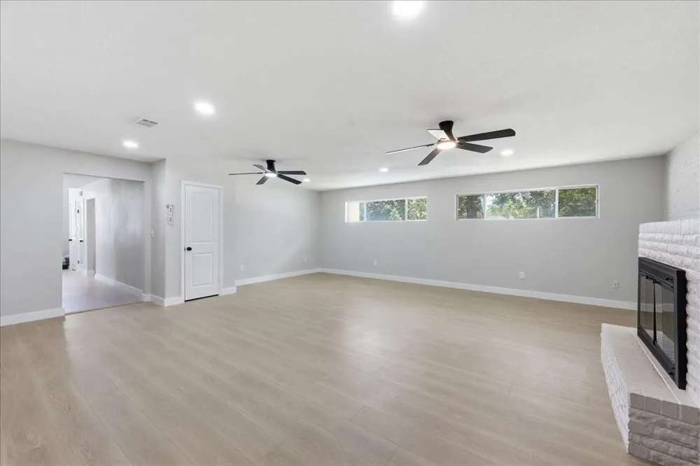 1925 Galway Drive Vidor, TX 77662