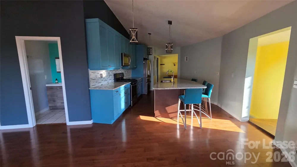 281 Bearwallow Trail Leicester, NC 28748