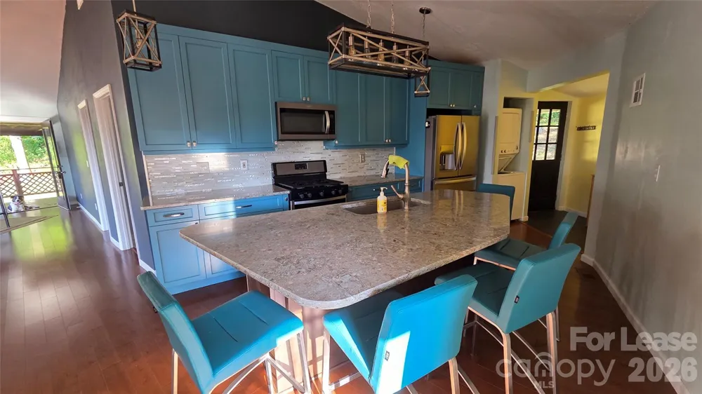 281 Bearwallow Trail Leicester, NC 28748