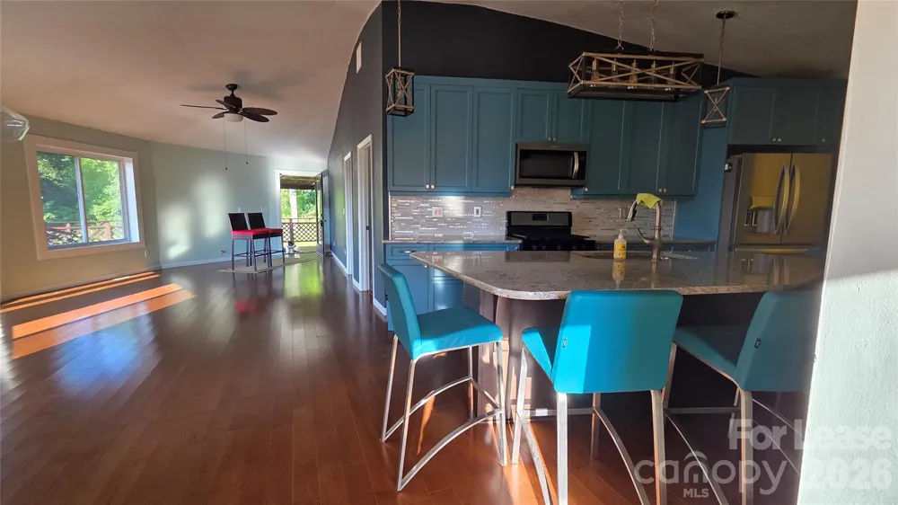 281 Bearwallow Trail Leicester, NC 28748