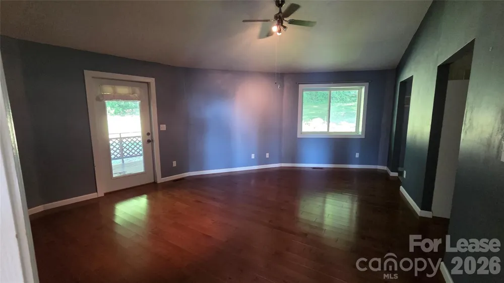 281 Bearwallow Trail Leicester, NC 28748
