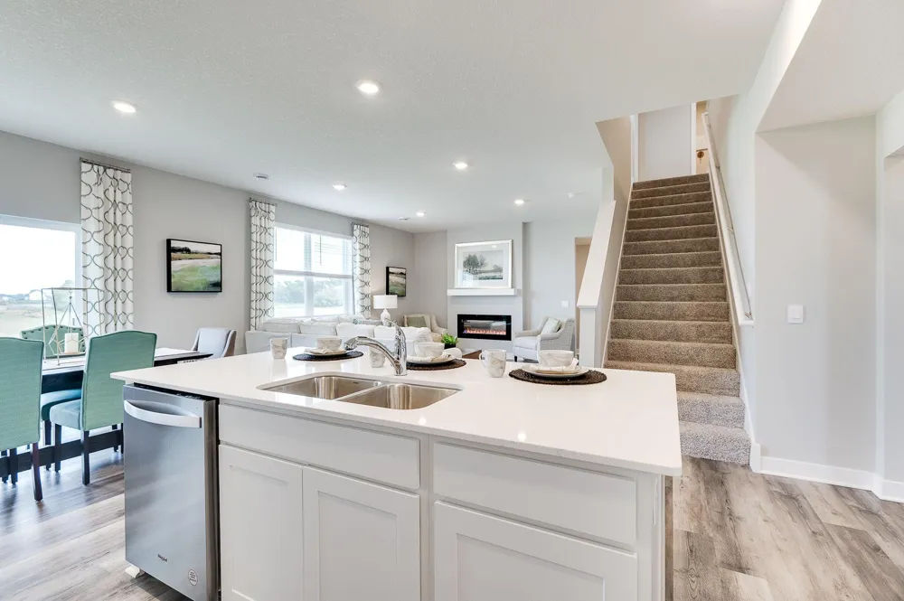 12628 Marshview Drive Rogers, MN 55374