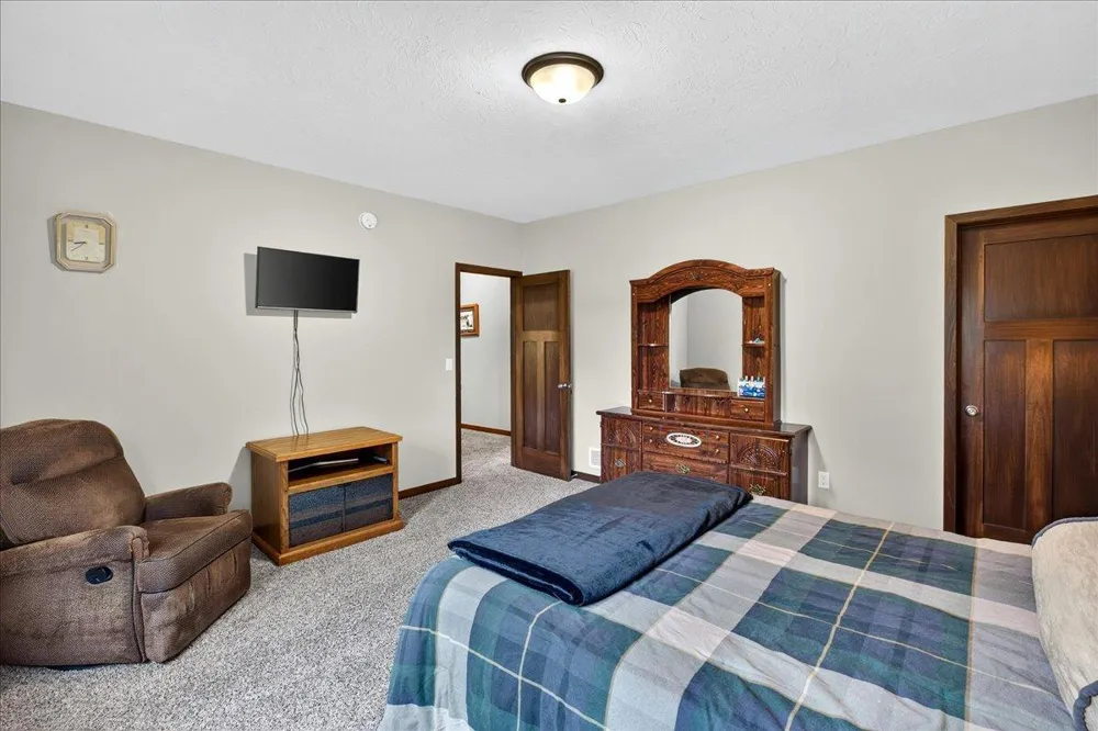1226 Olivia Street SE New Prague, MN 56071