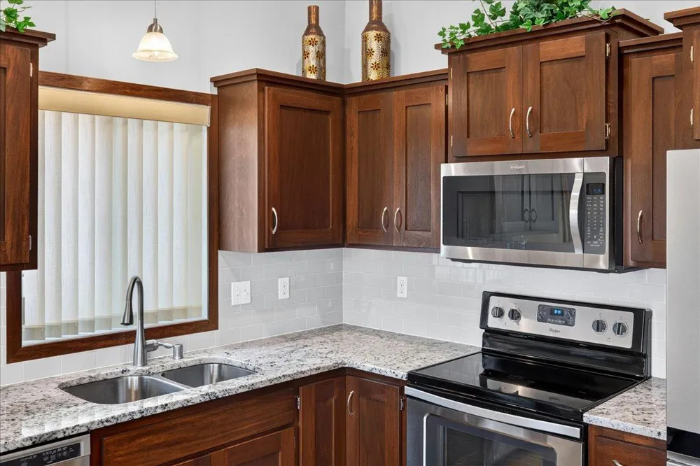 1226 Olivia Street SE New Prague, MN 56071