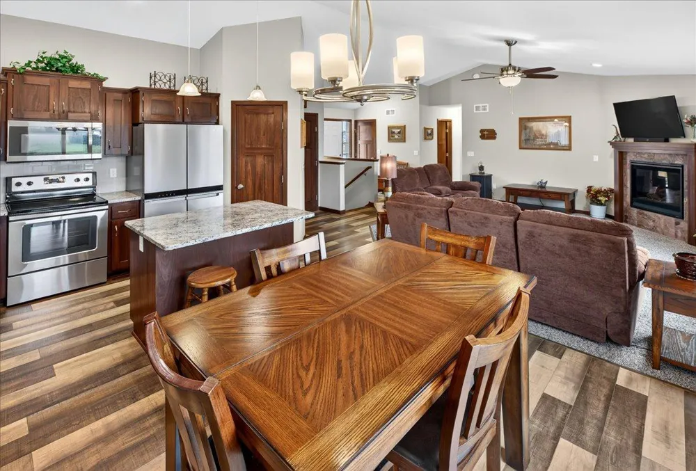 1226 Olivia Street SE New Prague, MN 56071
