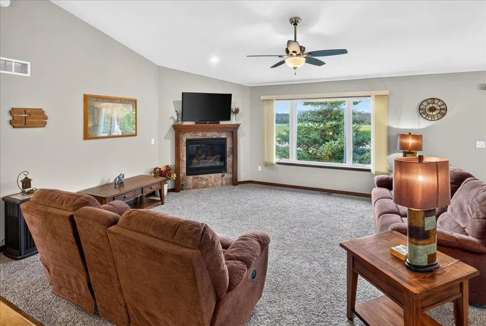 1226 Olivia Street SE New Prague, MN 56071