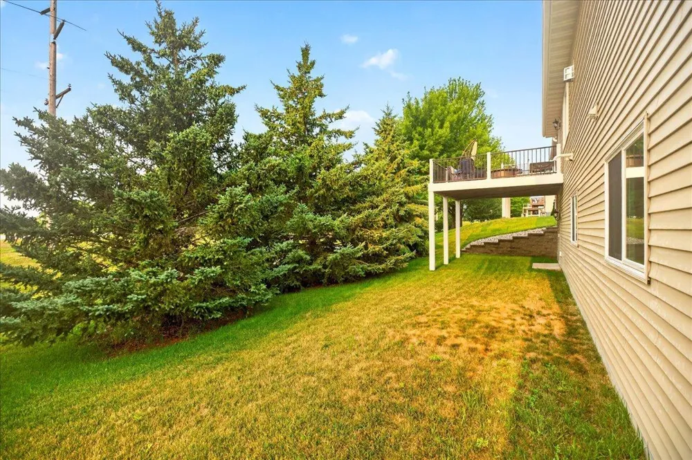 1226 Olivia Street SE New Prague, MN 56071