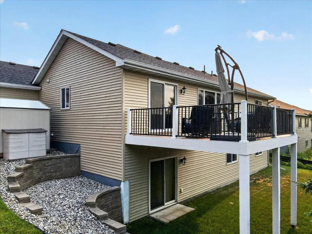 1226 Olivia Street SE New Prague, MN 56071