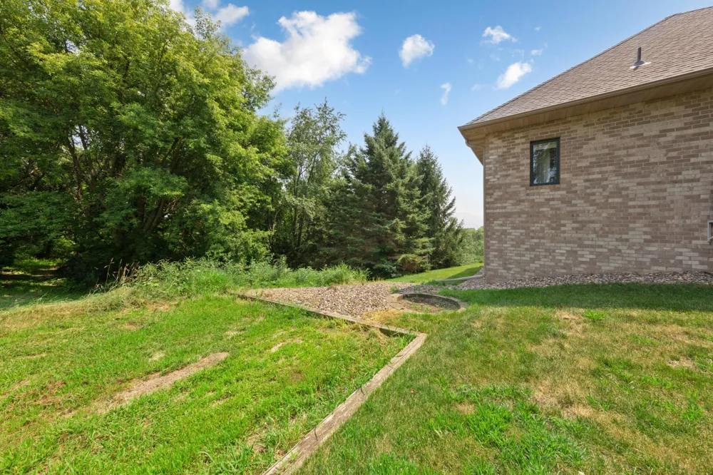 8087 SW 23rd Avenue Owatonna, MN 55060