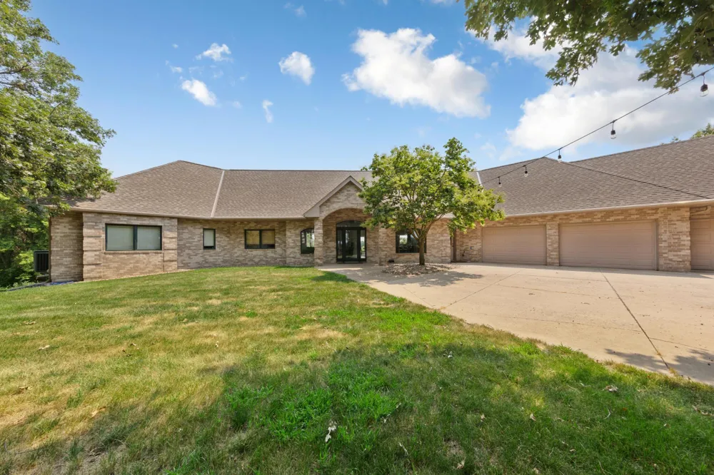 8087 SW 23rd Avenue Owatonna, MN 55060