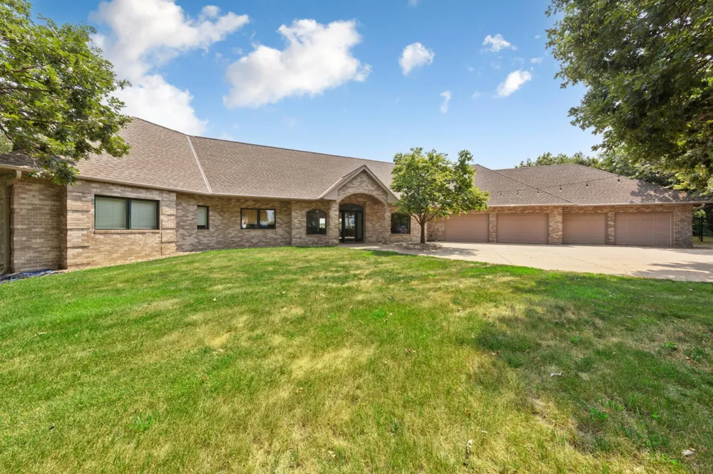 8087 SW 23rd Avenue Owatonna, MN 55060