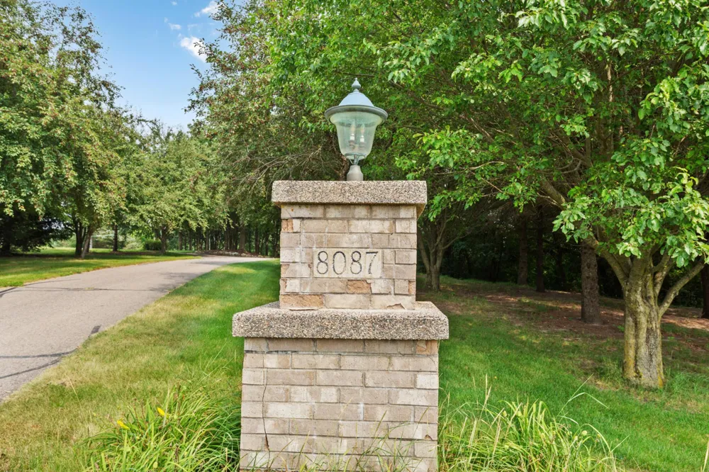 8087 SW 23rd Avenue Owatonna, MN 55060