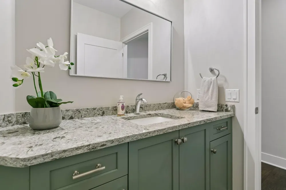 222 Ferndale Road S #206 Wayzata, MN 55391
