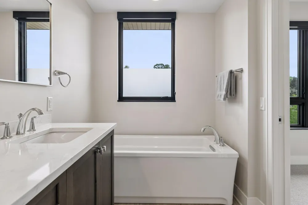 222 Ferndale Road S #206 Wayzata, MN 55391