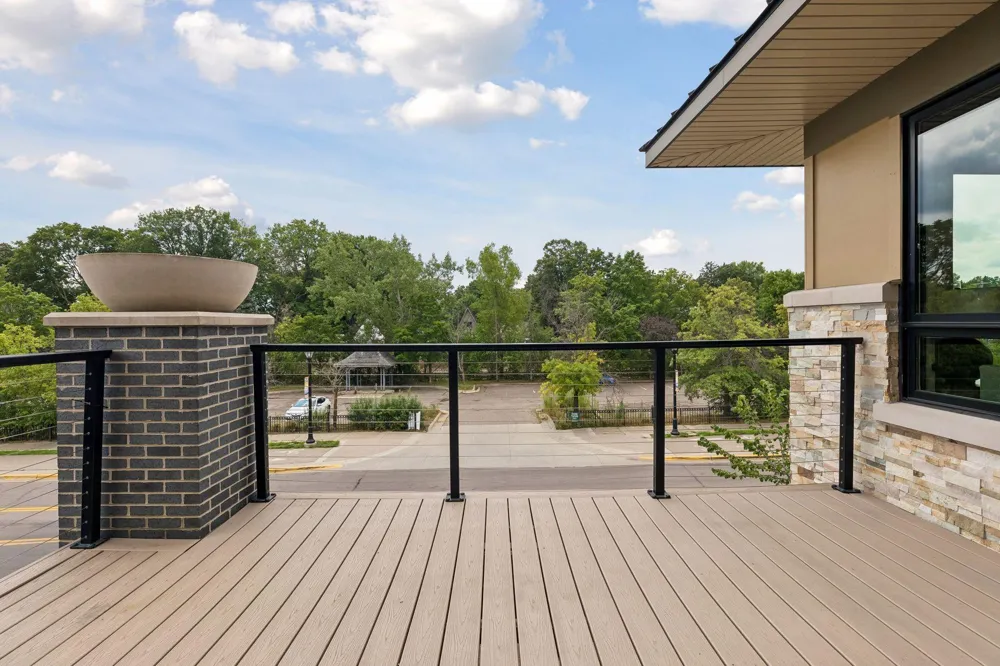 222 Ferndale Road S #206 Wayzata, MN 55391