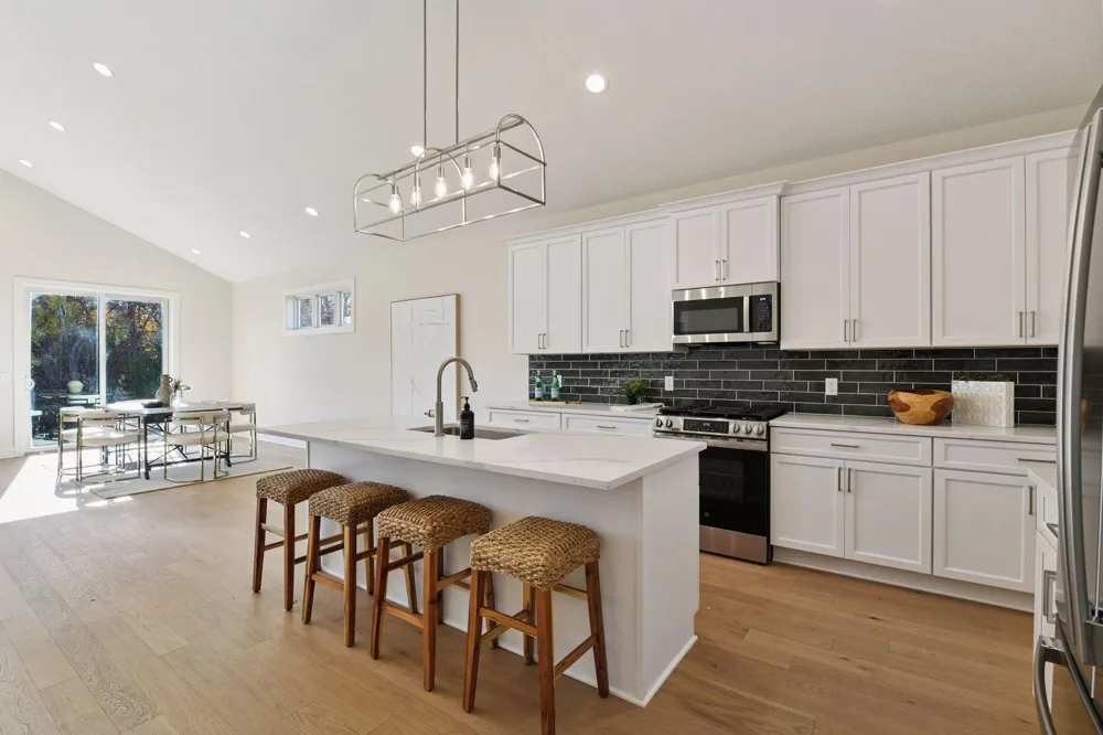 1907 Brookeview Court Carver, MN 55315