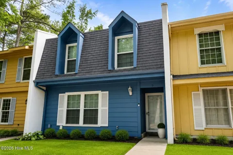 126 Oakmont Drive #9