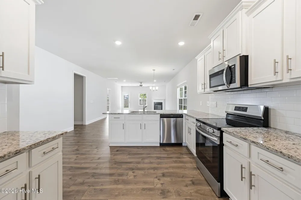 903 Eakins Lane Richlands, NC 28574
