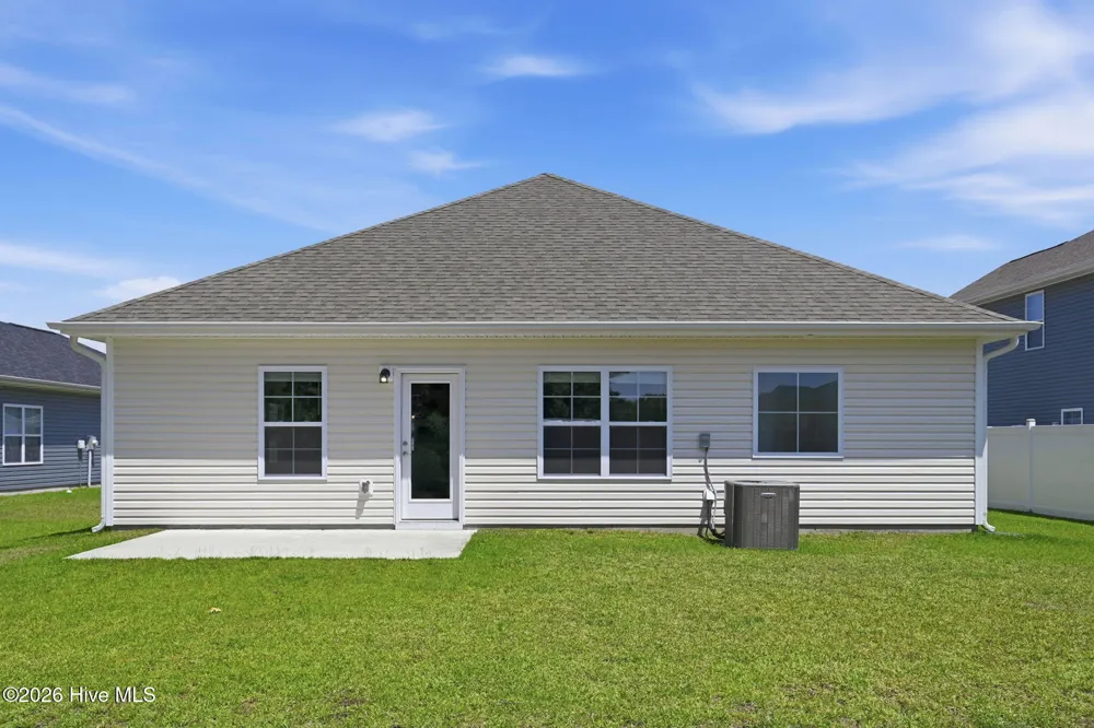 903 Eakins Lane Richlands, NC 28574