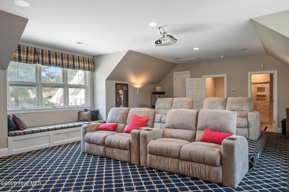 124 Cedar Point Drive Wallace, NC 28466