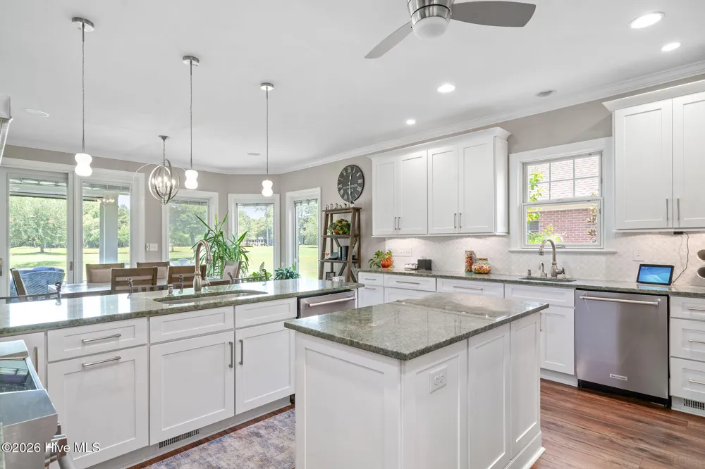 124 Cedar Point Drive Wallace, NC 28466