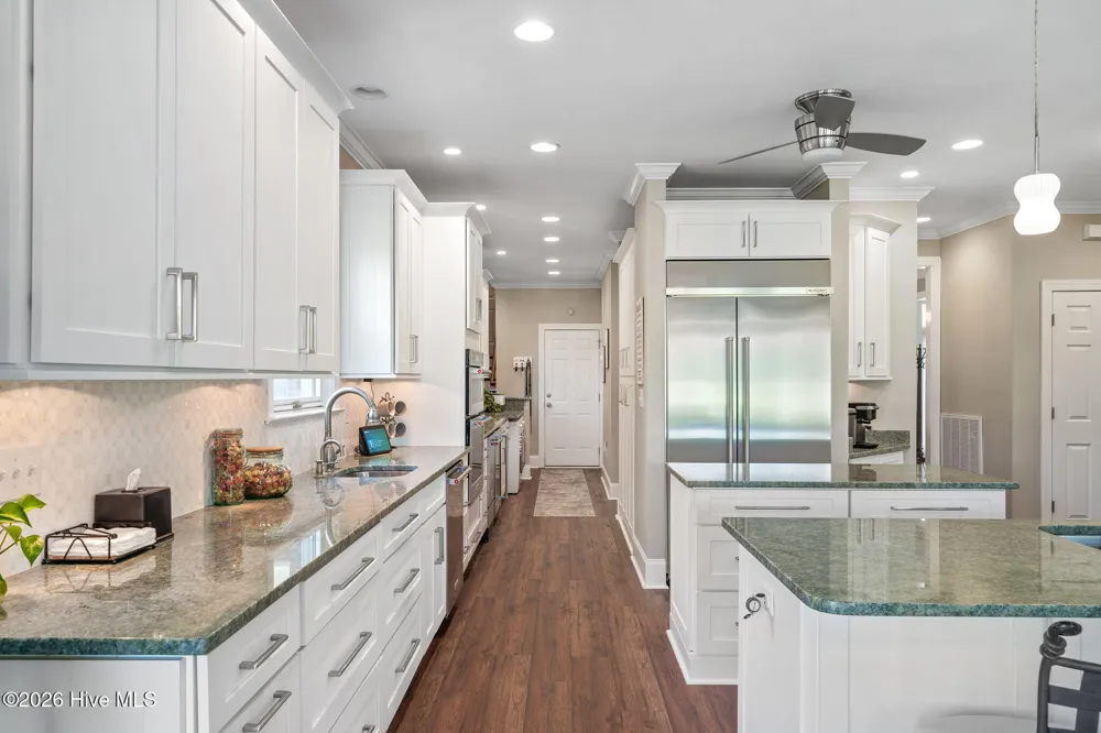 124 Cedar Point Drive Wallace, NC 28466