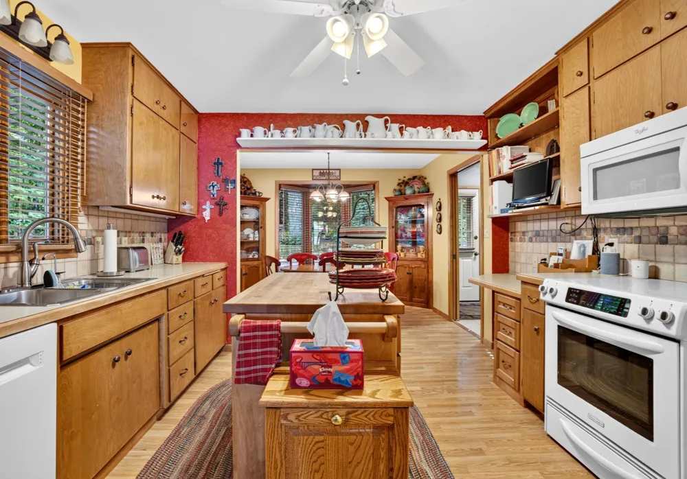 22177 Ministers Point Road Deerwood, MN 56444
