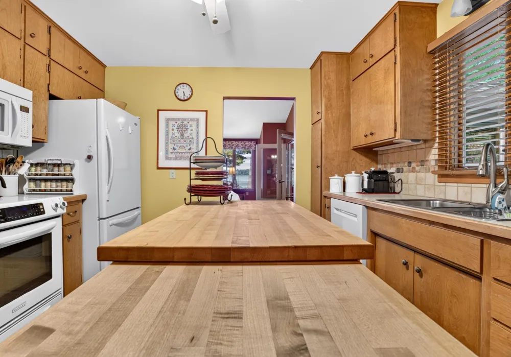 22177 Ministers Point Road Deerwood, MN 56444