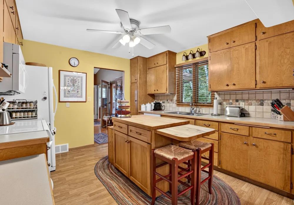 22177 Ministers Point Road Deerwood, MN 56444
