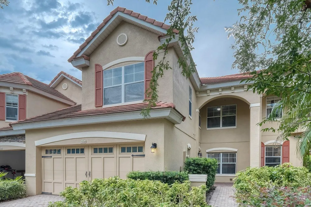 7340 REGINA WAY Orlando, FL 32819
