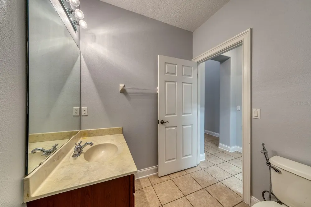7340 REGINA WAY Orlando, FL 32819