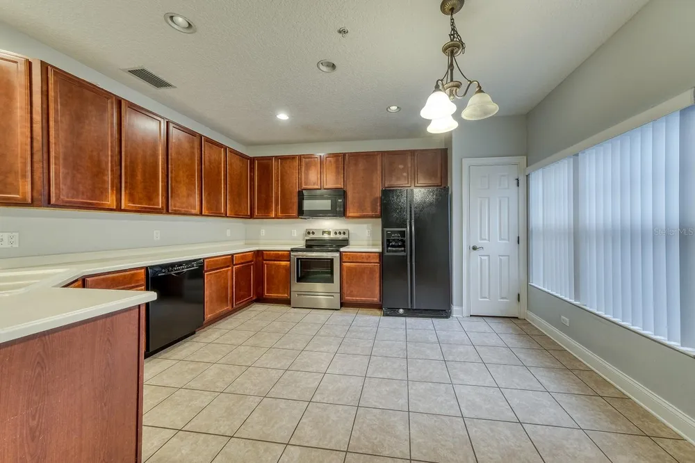 7340 REGINA WAY Orlando, FL 32819