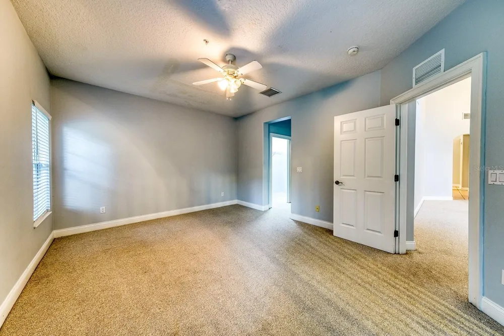 7340 REGINA WAY Orlando, FL 32819